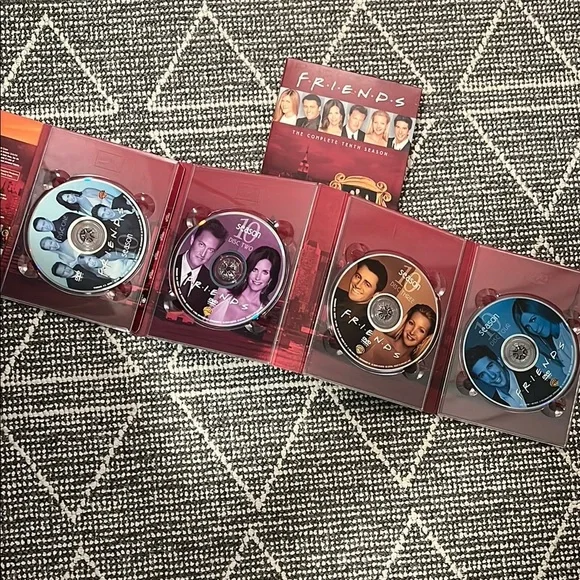 Friends Complete Tenth Season DVD Set - Picture 2 of 2
